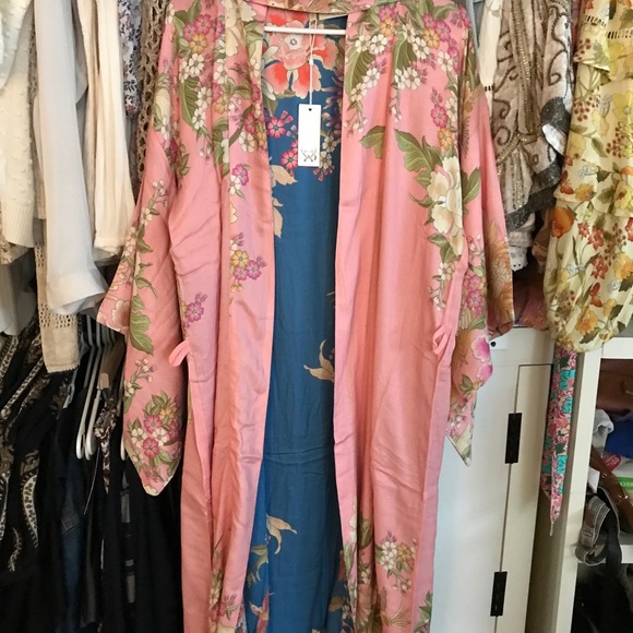 Blue skies reversible kimono BNWT - Picture 5 of 8